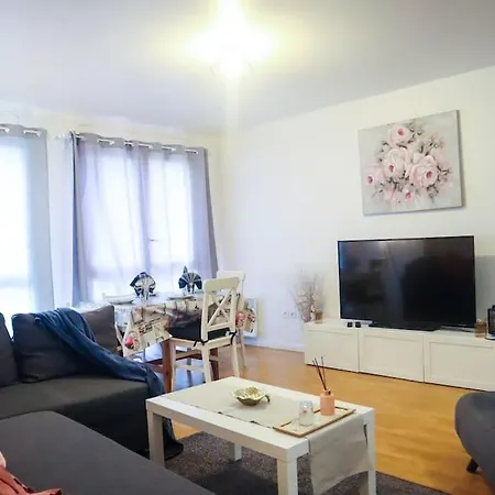 Sweet Apartment